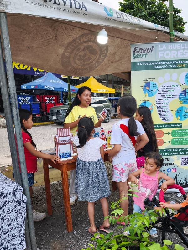 2025-11-08_TingoMaria_FeriaSemanaForestal13_(c) EV_web